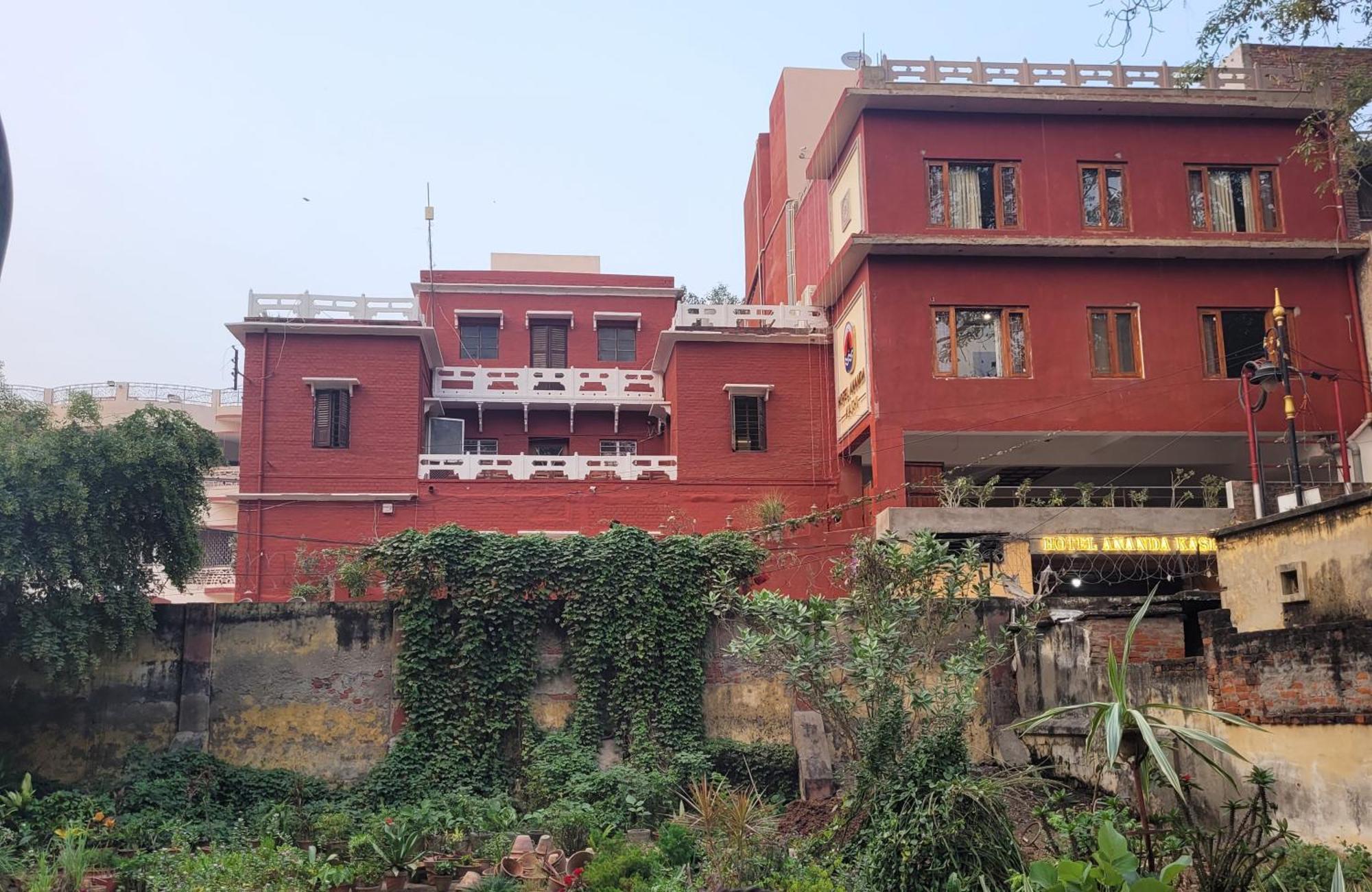 Hotel Ananda Kashi فاراناسي المظهر الخارجي الصورة